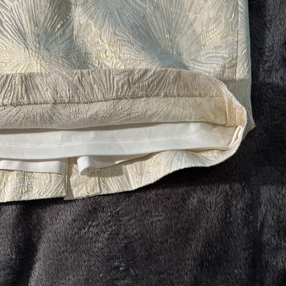 NWOT Ellen Tracy Cream & Metallic Gold Sleeveless Floral Pattern Jacquard Dress - Picture 8 of 9